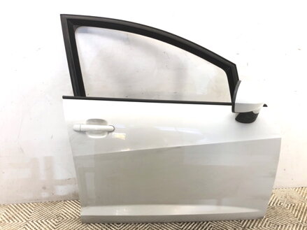 Dveře pravé přední Seat Ibiza IV (6J5, 6P1) 2008 - 2017