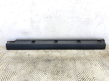 Lišta prahová levá VW Passat B7 Variant (365) 2010 - 2015