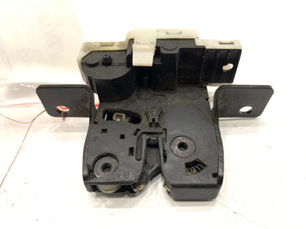 Zámek víka kufru zadní Renault Clio III (BR0/1, CR0/1) 2005 - 2014 8200076240E