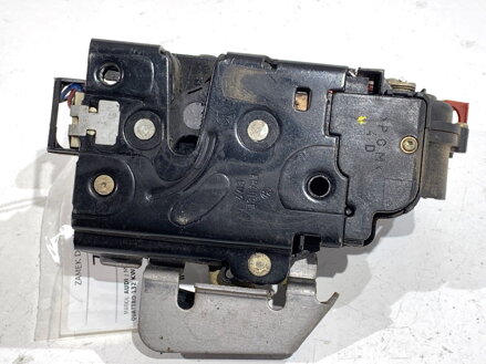 Zámek dveří pravý přední Audi A4 B6 (8E2) 2000 - 2005