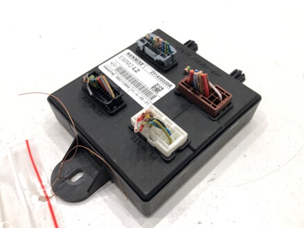 Modul řídicí jednotka SCE Dacia Duster (HM_) 2017 - 2022 231A09335R