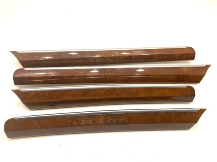 Lišty dekor Audi Q7 (4LB) 2006 - 2016 4L0867409