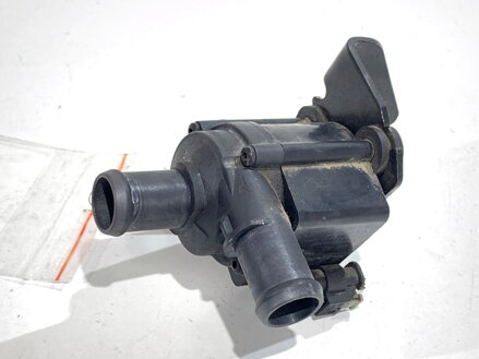 Přídavná vodní pumpa Audi A4 B9 Avant (8W5, 8WD) 2015 - 2025 5Q0965561B