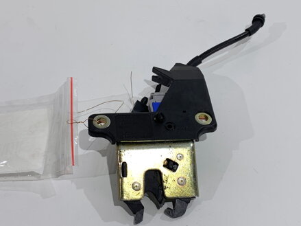 Zámek víka kufru zadní Audi A4 B6 (8E2) 2000 - 2005 8E5827505B