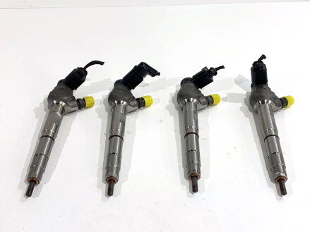 Vstřikovače sada Audi A4 B9 Avant (8W5, 8WD) 2015 - 2025 04L130277AC