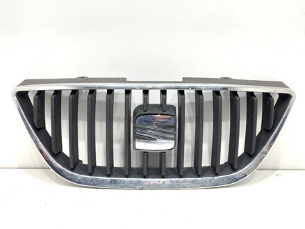 Maska chladiče grill Seat Ibiza IV (6J5, 6P1) 2008 - 2017