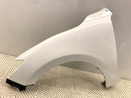 Blatník levý přední Mazda 3 (BM, BN) 2013 - 2022 25D