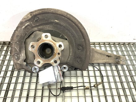 Otoč levá přední BMW 5 (G30, F90) 2016 - 2022