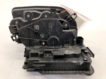 Zámek dveří levý zadní BMW 5 (G30, F90) 2016 - 2022 7477689