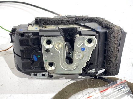 Zámek dveří pravý zadní Renault Kadjar (HA_, HL_) 2015 - 2022