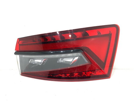 Světlo pravé zadní Skoda Superb III Kombi (3V5) 2015 - 2022 3V9945208B