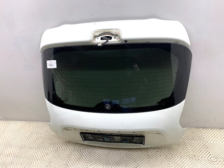 Víko kufru zadní Nissan Juke (F15) 2010 - 2022 326G