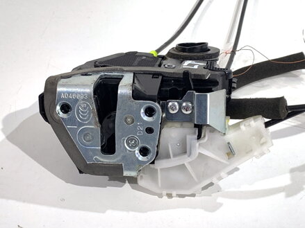 Zámek dveří levý zadní Toyota C-hr (_X1_) 2016 - 2022 60722191