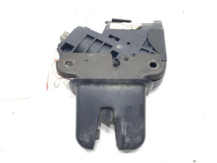 Zámek víka kufru zadní Audi A6 C6 (4F2) 2004 - 2011 4E0827645