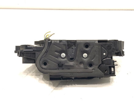 Zámek dveří levý přední VW Touran (5T1) 2015 - 2022 5TB837015