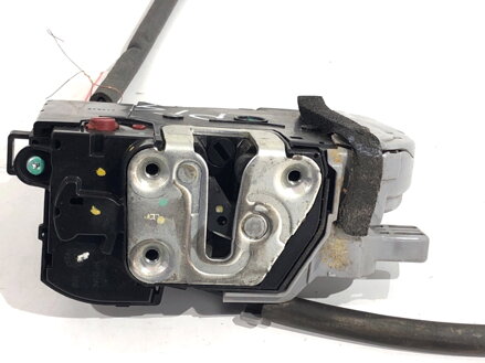 Zámek dveří pravý zadní KIA Sportage III (SL) 2009 - 2022