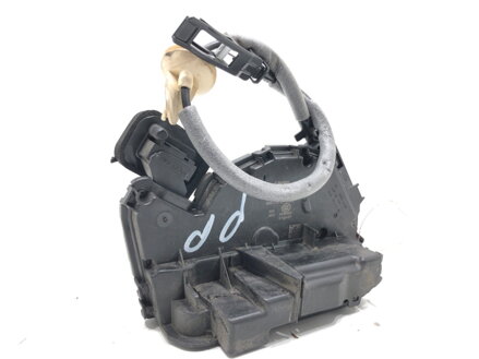 Zámek dveří pravý přední VW Golf VII Variant (BA5, BV5) 2013 - 2022 5TB837016B