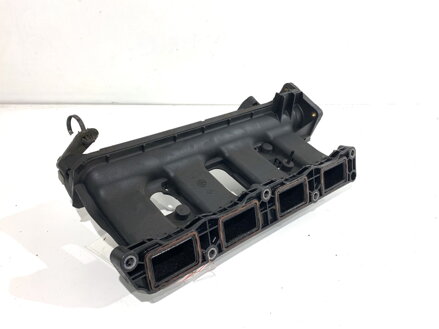 Sací potrubí Nissan Qashqai II SUV (J11, J11_) 2013 - 2022 140036109R