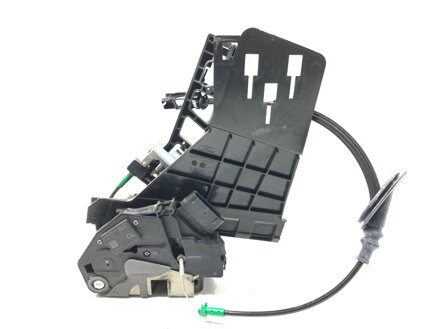 Zámek dveří levý zadní Ford Fiesta VI (CB1, CCN) 2008 - 2022 AM5A-R26413-AE