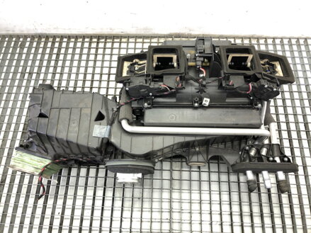 Radiátor topení kombajn BMW 5 Gran Turismo (F07) 2009 - 2017 9202574