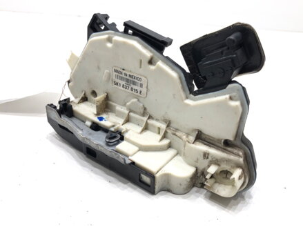 Zámek dveří levý přední VW Passat B7 (A32, A33) 2011 - 2022 5K1837015E