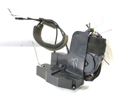 Zámek dveří pravý přední Mazda CX-7 (ER) 2006 - 2014