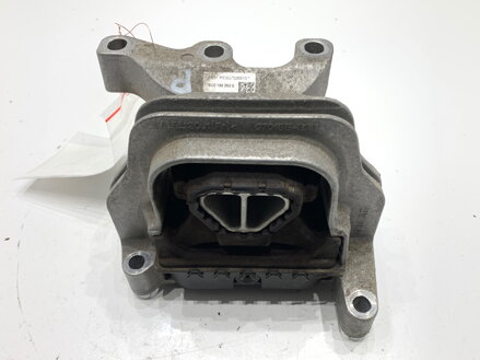 Polštář motoru pravý Skoda Rapid (NH3, NK3, NK6) 2012 - 2022 6C0199262E