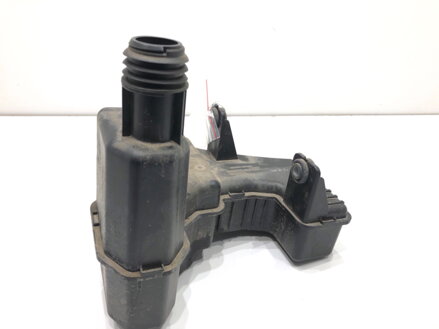 Rezonátor vzduchové potrubí Hyundai Elantra VII Sedan (CN7) 2020 - 2022 28190-AA100