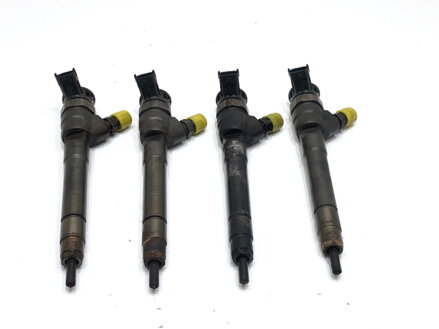 Vstřikovače sada Opel Vivaro B Autobus (X82) 2014 - 2019 0445110546