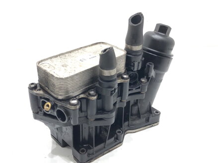 Základna filtru oleje BMW 5 Gran Turismo (F07) 2009 - 2017 70377355