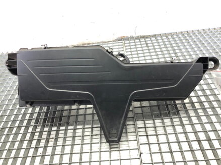 Kryt filtru vzduchu BMW 4 Coupe (F32, F82) 2013 - 2022 70518554