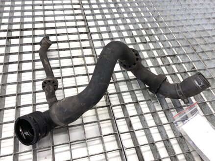 Potrubí vody VW Touareg (7LA, 7L6, 7L7) 2002 - 2013 7L6122291F