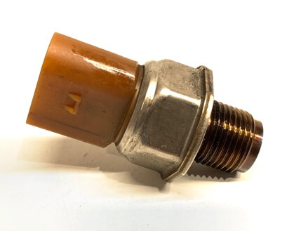 Čidlo tlaku paliva VW Golf VI (5K1) 2008 - 2014 03L906051