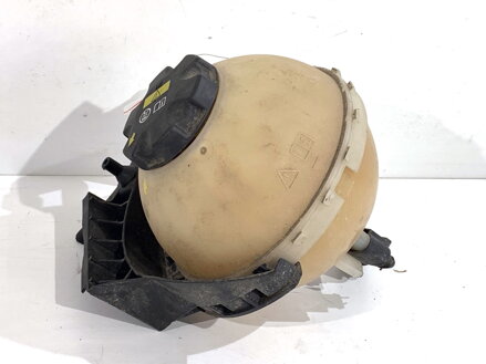 Vyrovnávací nádobka chladicí kapaliny BMW 3 (F30, F80) 2011 - 2018 7642159