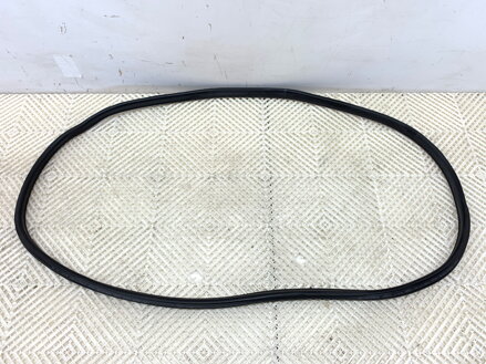 Těsnění dveří přední pravé BMW 2 Gran Coupe (F44) 2019 - 2022 7483095