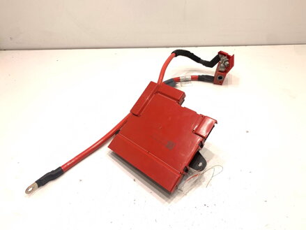 PÓL / svorka (BATERIE) plus BMW X6 (F16, F86) 2014 - 2019 9322055