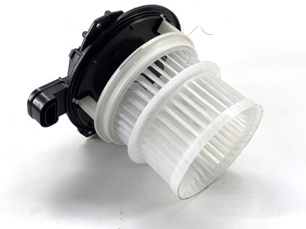 Ventilátor topení Lexus LBX (_AYH1_, _AYA1_) 2023 -