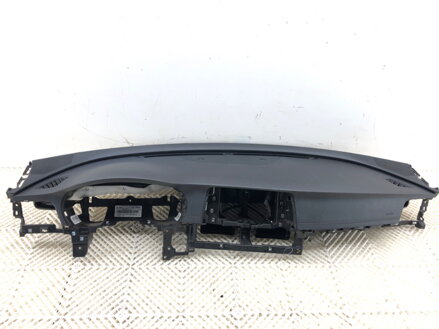 Palubní deska / kokpit S polštářem spolujezdce KIA Optima Sportswagon (JF) 2016 - 2022 84721D4100