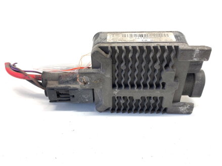 Modul ventilátoru Jaguar F-pace (X761) 2015 - 2022 940013003