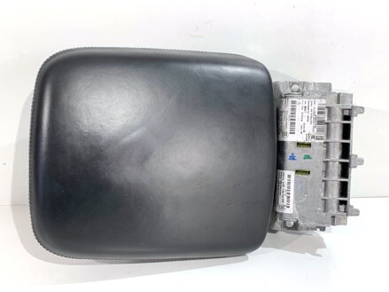 Loketní opěrka Audi Q8 (4MN) 2018 - 2022 4M8864207B