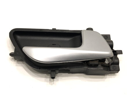 Klika vnitřní pravá přední Hyundai I20 II (GB, IB) 2014 - 2022 82620-C7000