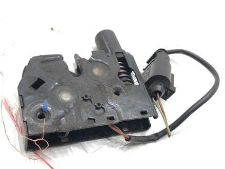 Zámek kapoty pravý Audi A7 Sportback (4GA, 4GF) 2010 - 2018 4G0823509C