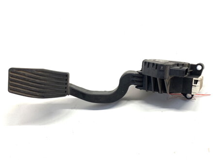 Plynový pedál Opel Corsa D (S07) 2006 - 2014 13305804