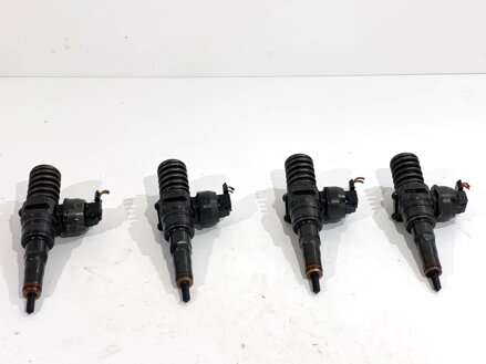 Vstřikovače sada VW Golf V (1K1) 2003 - 2010 038130073AG