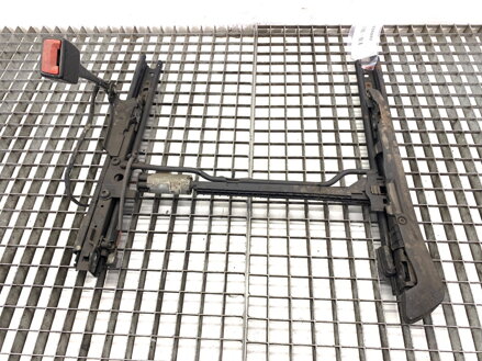 Kolejnice vodící lišta sedadla levá Audi A6 C8 Avant (4A5) 2018 - 2022