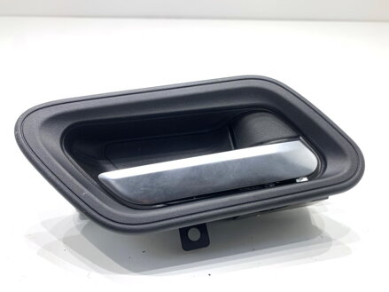 Klika vnitřní pravá zadní Nissan Qashqai III (J12) 2021 - 2022 806706UA0A