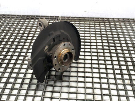 Otoč pravá přední Nissan Qashqai III (J12) 2021 - 2022