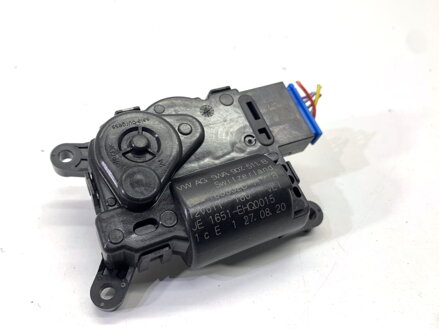 Motor radiátoru topení Skoda Superb III Kombi (3V5) 2015 - 2022 5WA907511B