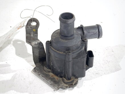 Přídavná vodní pumpa Audi Q8 (4MN) 2018 - 2022 06H121601N