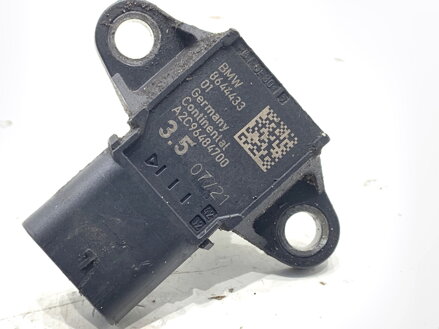 Čidlo tlaku přeplňování BMW 5 (G30, F90) 2016 - 2022 8644433